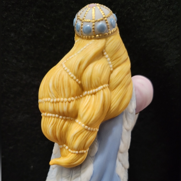 The Legendary 👸 Princess - Picture 9 of 16